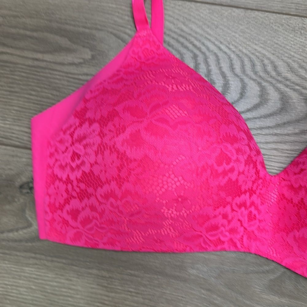 Knix Pink Lace Bra - Picture 2 of 13